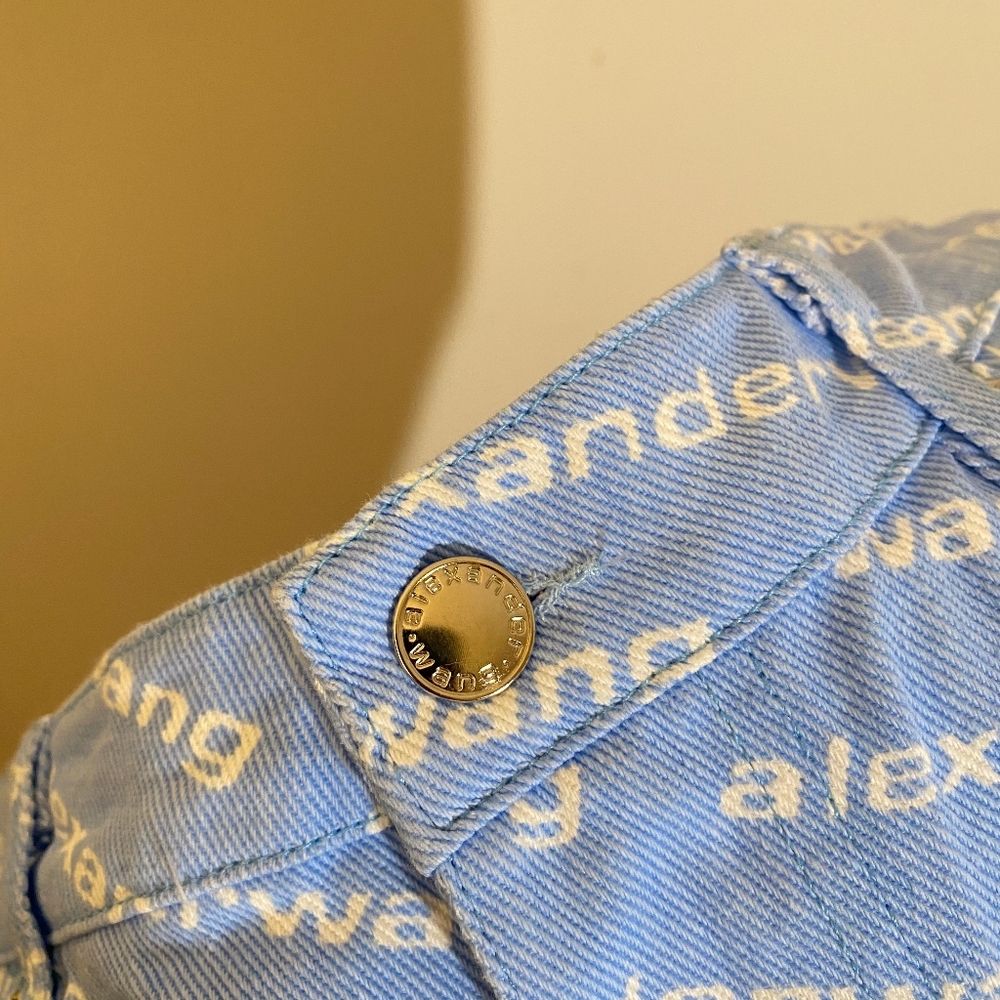 Jeans - Picture 4 of 8